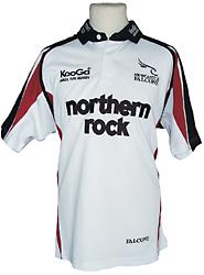 KooGa Newcastle Falcons away jersey. 